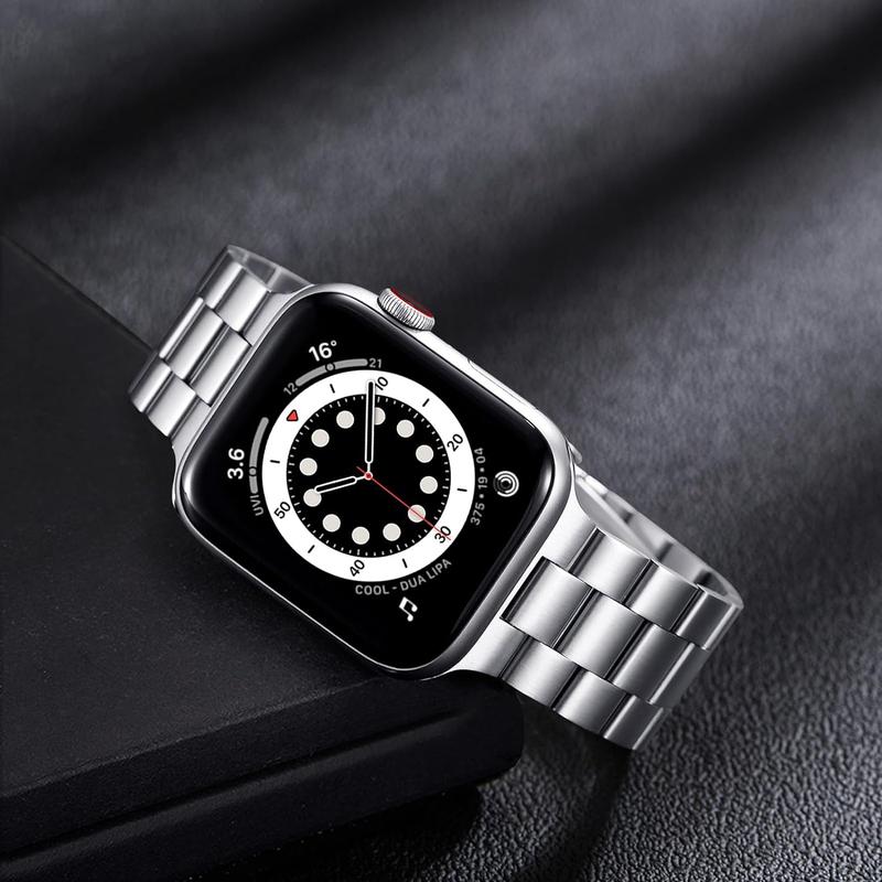 Stainless Steel Apple Watch Band and Case for Men and Women, Compatible with 45mm, 44mm, and 42mm Apple Watches, Suitable for Series 9 8 7 6 5 4 3 2 1 SE SE2 (Silver, 42mm 44mm 45mm) Accessories Wearable